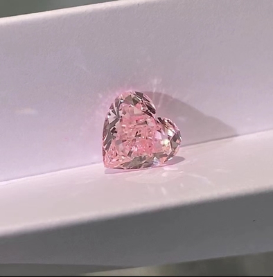 Lab Bentuk Hati Sintetis Longgar Tumbuh Berlian Merah Muda 1.53ct NGTC Bersertifikat VS2