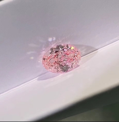 Oval Shape Lab Tumbuh Cherry Pink Diamonds 2.1ct-3.0ct Dengan Sertifikasi IGI