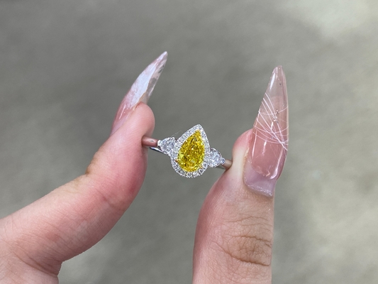 1.03ct Fancy Vivid Yellow Lab Membuat Cincin Berlian Emas Putih 18k