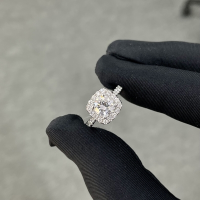 1.008ct Bulat D/E VVS CVD White Diamond Ring Laboratorium Diamond Rings dengan Sertifikasi IGI
