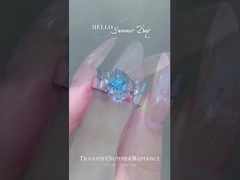 cincin berlian biru untuk pertunangan dan pernikahan